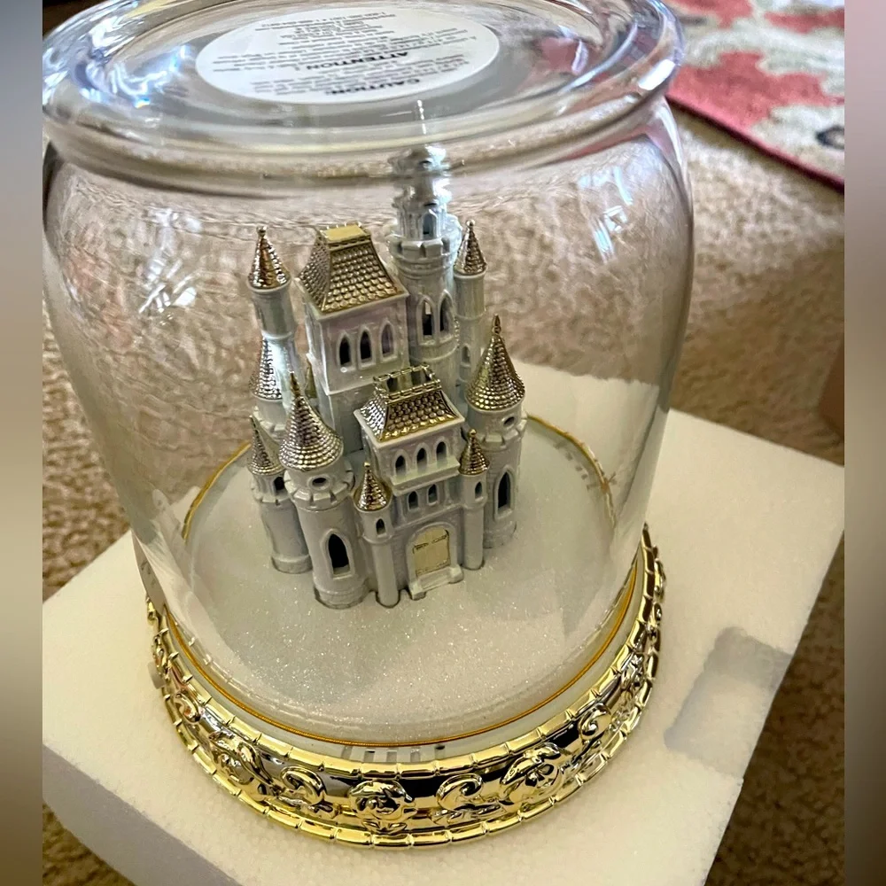 Bath & Body Works Disney Princess Light-Up Castle Cloche Candle Holder